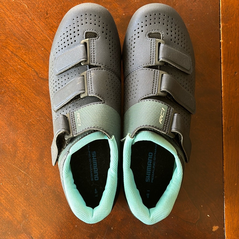 BRAND NEW cycling shoes!
